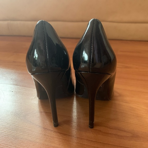 Forever 21 Black Pumps - Picture 2 of 3